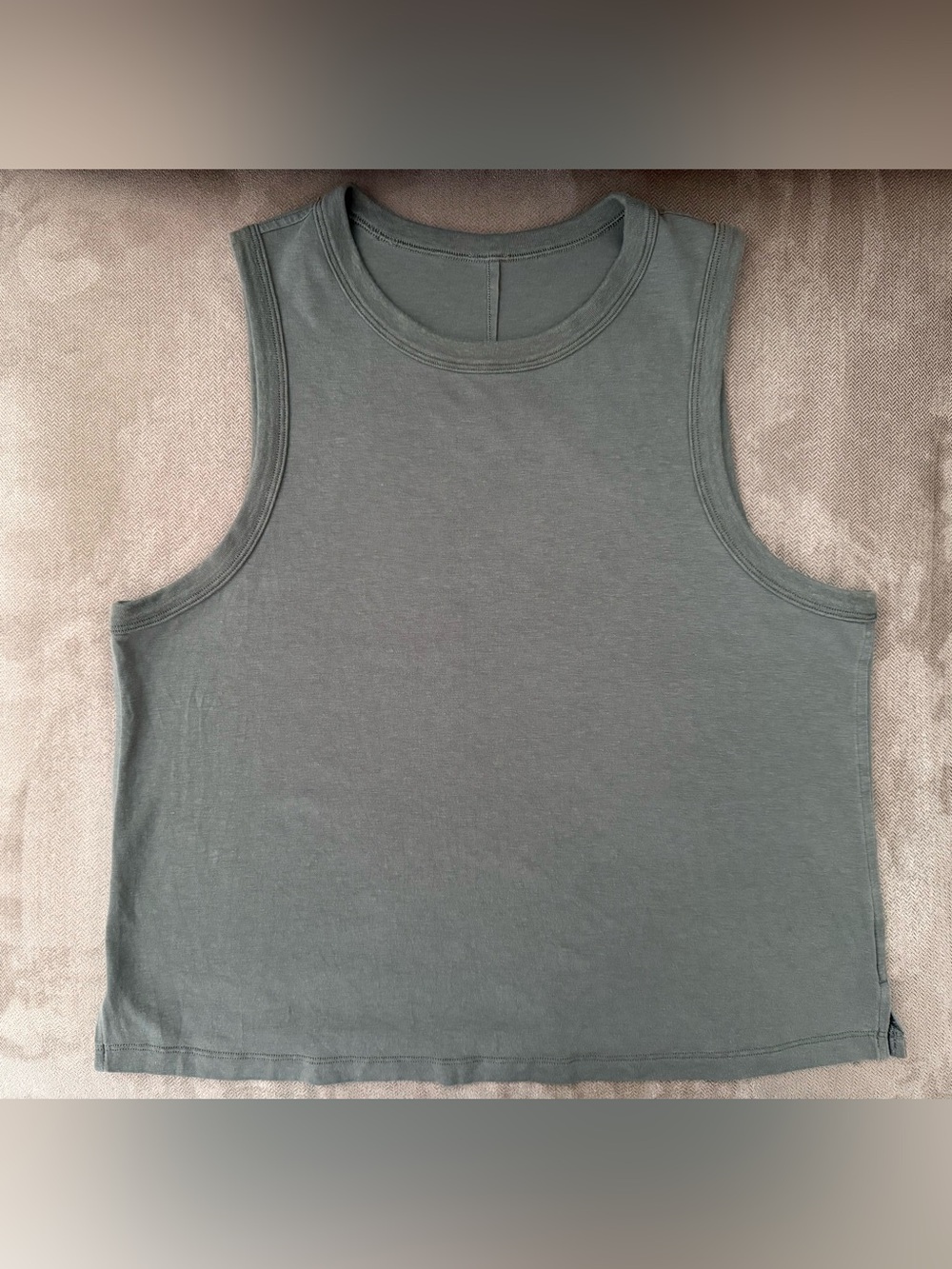 LULULEMON Cropped Tank Top / Olive / Size 6